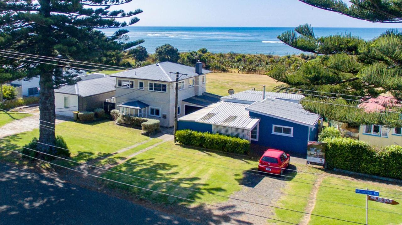 הוילה Waitara Taranaki Beach House - Great Sea Views מראה חיצוני תמונה